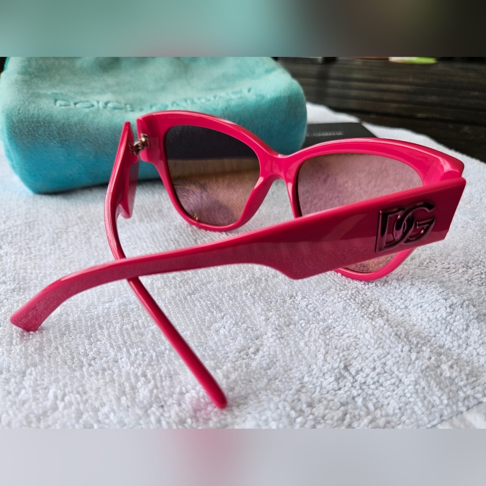 New, Authentic Dolce & Gabbana Bright Pink Butterfly Sunglasses
